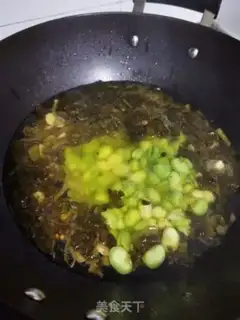 Make Sour bean petal soup step 4