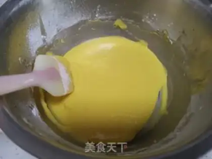 Make Strawberry jam cake rolls step 3
