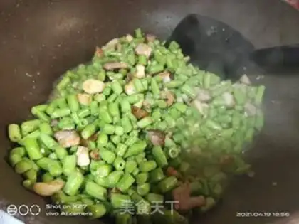 Make Five fragrances, bean horns step 3