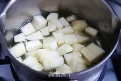 Make Cranberry ice cream apple soup step 2