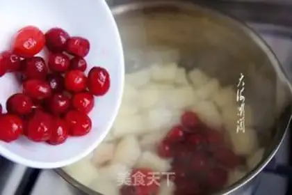 Make Cranberry ice cream apple soup step 3