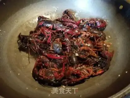 Make Garlic lobster step 5