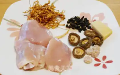 Make Black twilight mushroom chicken soup step 0