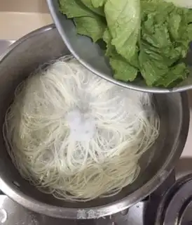 Make Easy sand noodles step 5