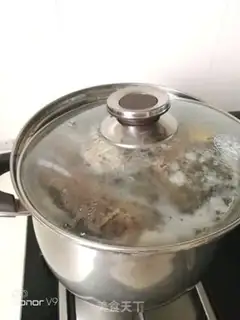 Make Wing-nam beef soup with onion cakes step 6