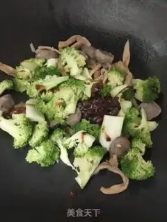 Make Cow guacamole and broccoli step 4