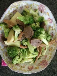 Make Cow guacamole and broccoli step 5