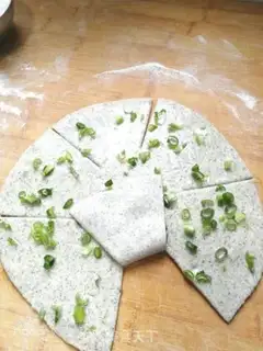 Make Wing-nam beef soup with onion cakes step 13