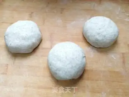 Make Wing-nam beef soup with onion cakes step 17