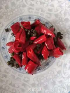 Make Spicy chicken silk step 1