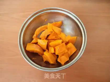 Make Chocolate pumpkin ball step 0