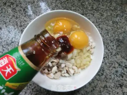 Make Twin mushroom eggs step 4
