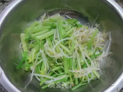 Make The celery green bean sprouts step 3