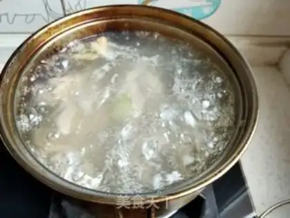 Make Spicy chicken claw wings step 7