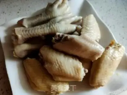 Make Spicy chicken claw wings step 8