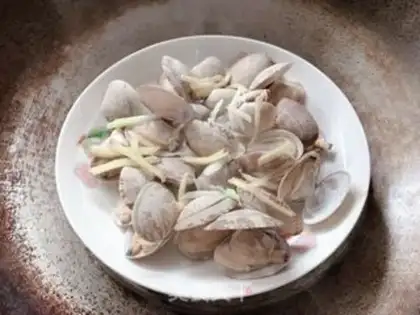 Make Onion clams step 4