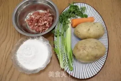 Make Potato meatball spicy soup step 0
