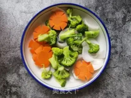Make Orchid carrots and onions step 10