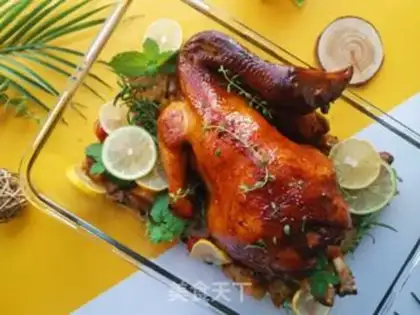 Make Baking the oven with lemon juice. The whole chicken step 0