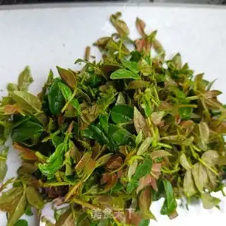 Make Pretzel sprouts and eggs step 0