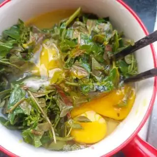 Make Pretzel sprouts and eggs step 3