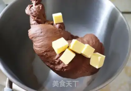 Make Chocolate croissant step 3