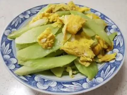 Make Fried eggs step 5