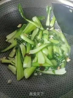 Make Garlic pretzels step 3