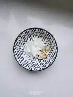 Make Sour melon soup step 5