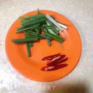 Make Spicy Lotus step 1