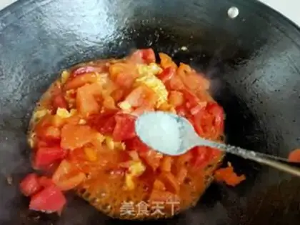 Make Tomato fried eggs step 7