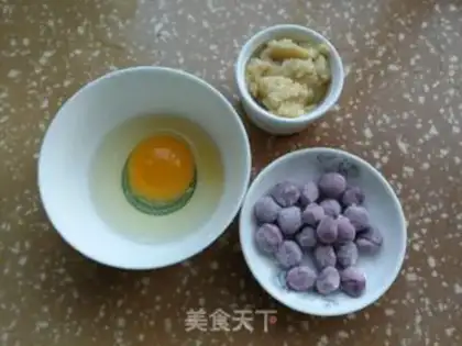Make Potato round for egg soup step 0