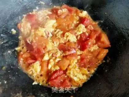 Make Tomato fried eggs step 8