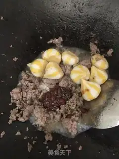 Make Onion noodles step 0