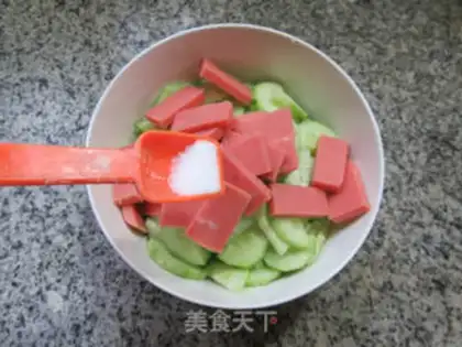 Make Saline eggs and cucumber chips step 3