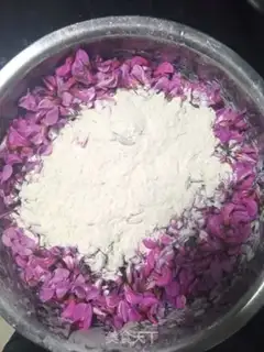 Make Steamed roses step 1