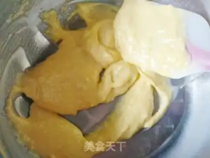 Make Apple yogurt cake step 3
