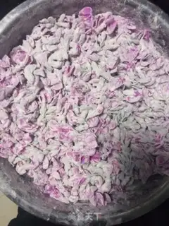Make Steamed roses step 2