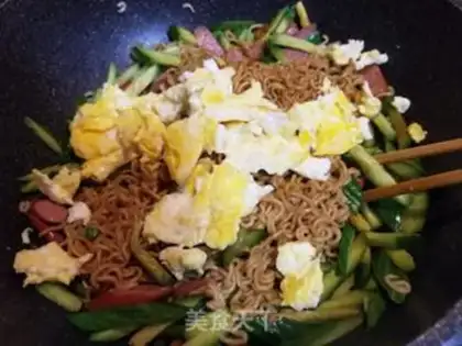 Make Fried noodles step 9