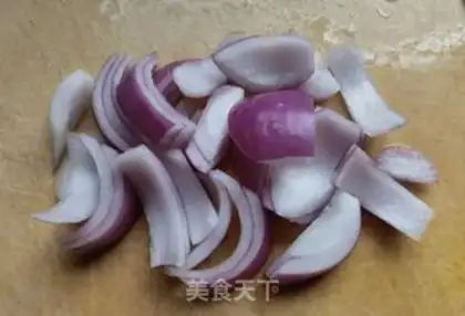 Make Onion pickles with tofu skin step 0