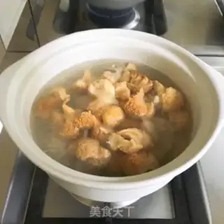 Make Monkey-head mushroom chop soup step 5