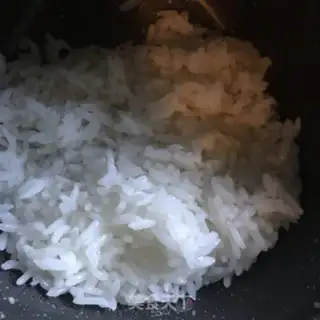 Make Onion egg fried rice step 0