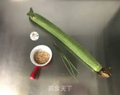 Make Shrimp melon soup step 0