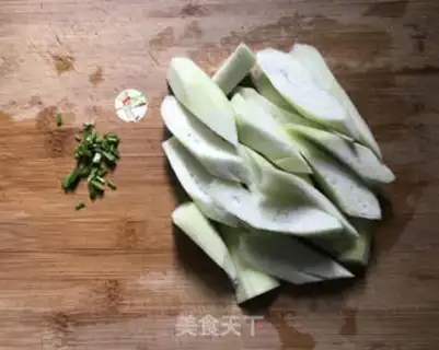 Make Shrimp melon soup step 2
