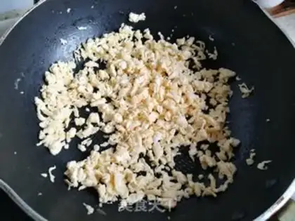 Make Shrimp pickles, egg dumplings step 3