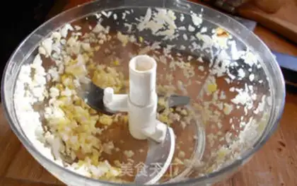 Make Red-burned potatoes and flowers step 3