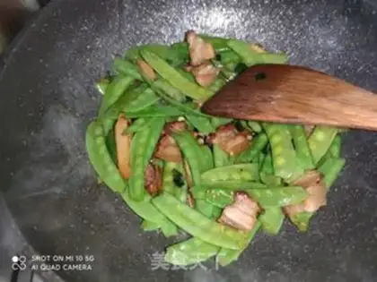 Make Dutch beans make flowers step 3