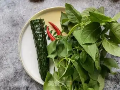 Make A mustard cucumber mixed with eggs step 0