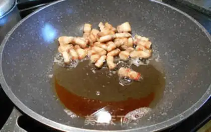 Make Red-burned potatoes and flowers step 7