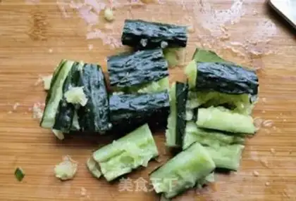 Make A mustard cucumber mixed with eggs step 1